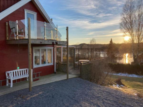 Hoch gelegenes Ferienhaus mit Panoramaaussicht, Hedekas